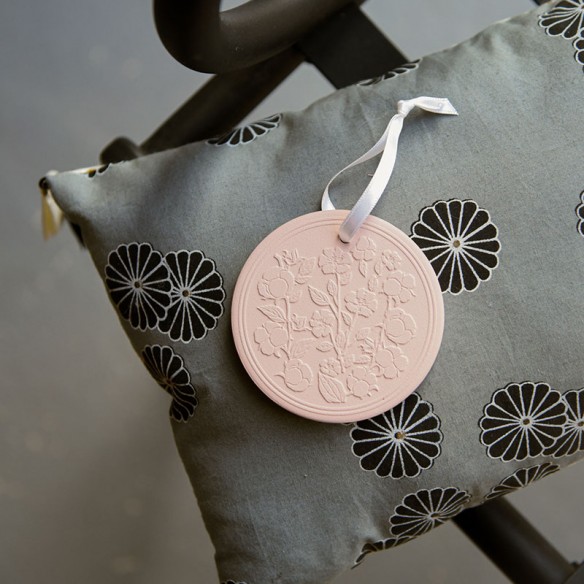 White Cotton Scented Ceramic